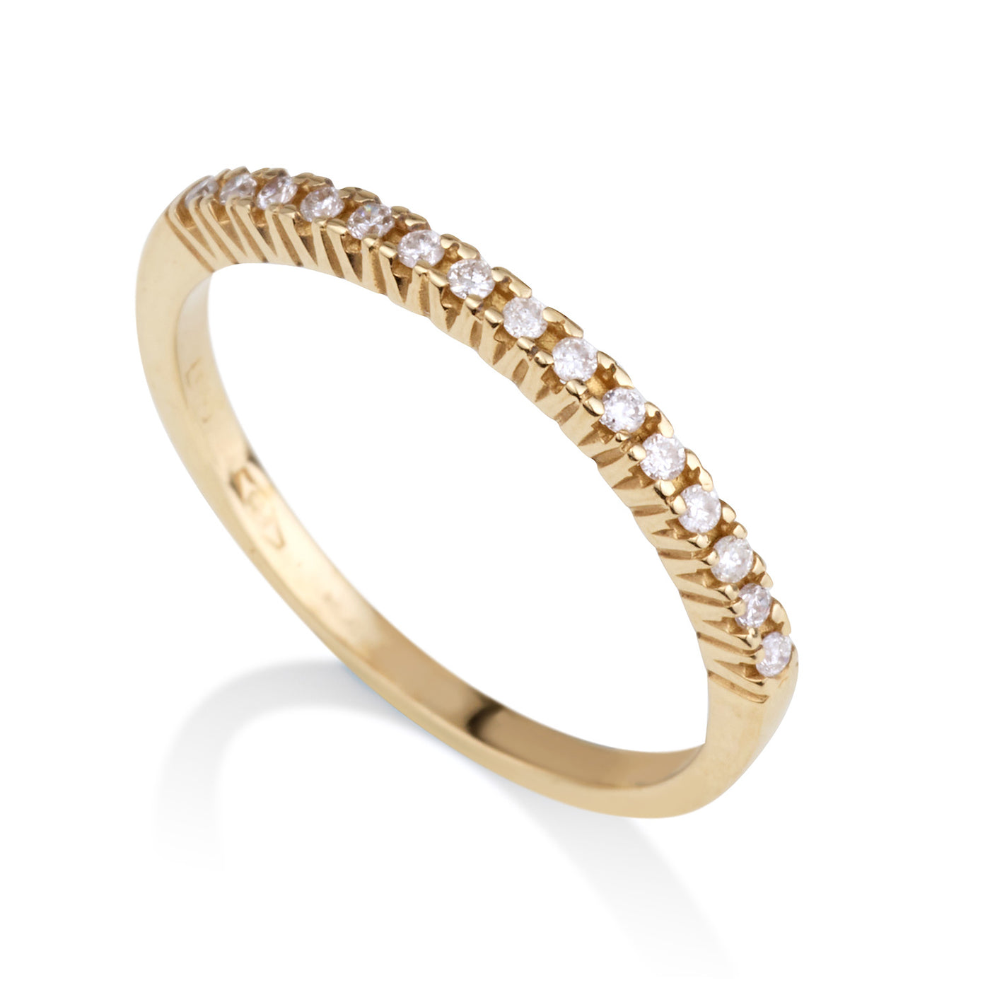 טבעת זהב שורה משובצת 15 יהלומים