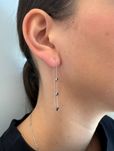 עגיל שרשרת זהב עם זרקונים שחורים עגולים