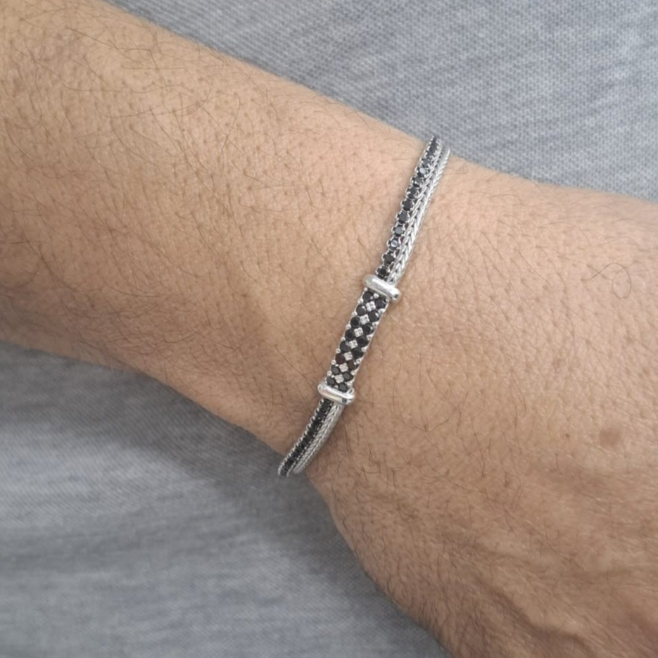 צמיד כסף משובץ לגבר