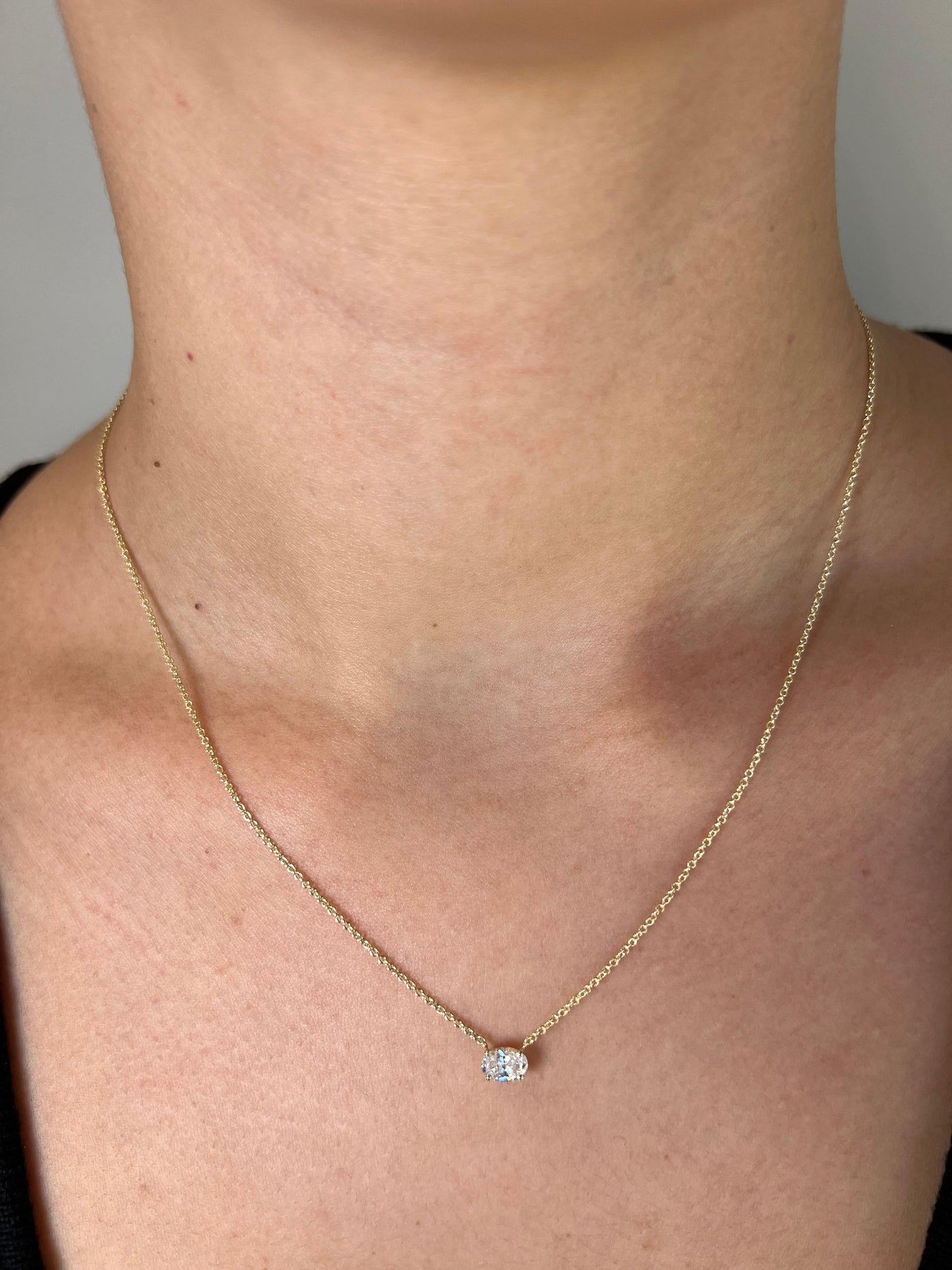 שרשרת זהב משובצת יהלום מעבדה 0.5 קראט אובל אופקי