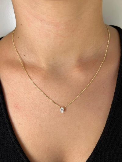 שרשרת זהב משובצת יהלום מעבדה 0.5 קראט אובל