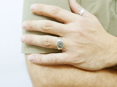 טבעת חותם עם מגן דוד בכסף 925