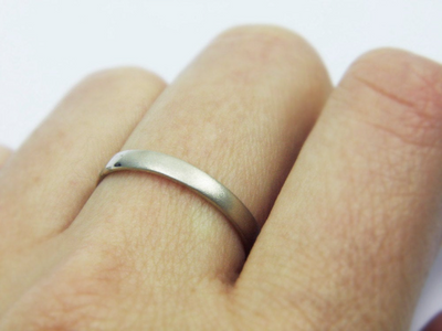 טבעת נישואין קלאסית 2.5 מ"מ ישרה מזהב לבן