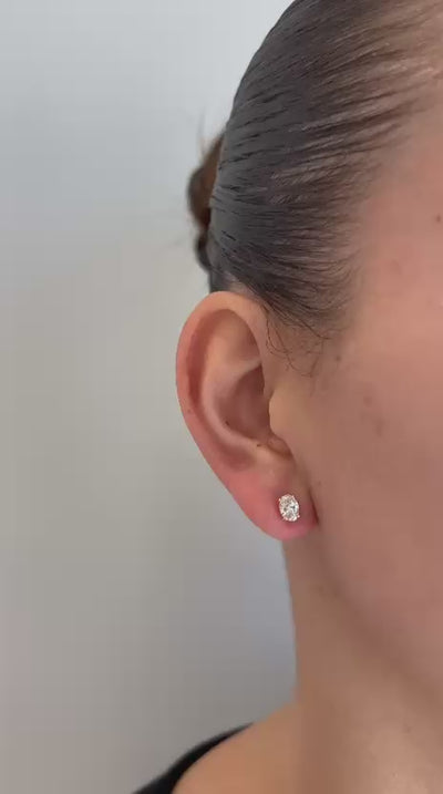 עגילי זהב 14 קרט עם 1 קראט יהלומי מעבדה אובל