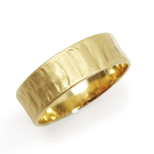 טבעת נישואין ישרה 7 מ"מ עם פסים מרוחים