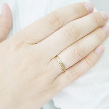 טבעת נישואין 3.8 מ"מ פראית בזהב לבן