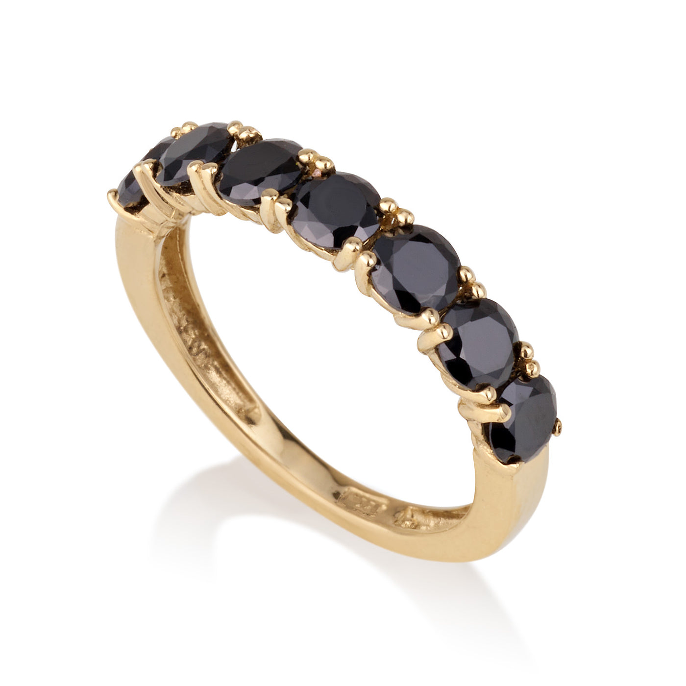 טבעת זהב שורה משובצת זרקונים שחורים