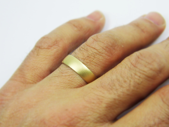 טבעת נישואין קלאסית 4.6 מ"מ מעוגלת בגימור מט